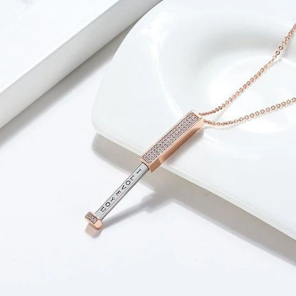 Heart Pendant Necklace with Elegant Design, Classic Everyday Jewelry and Thoughtful Gift for Evenings Out