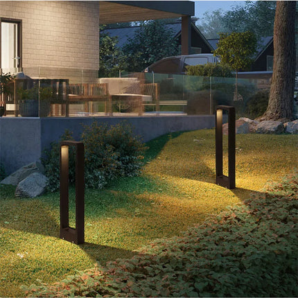 Outdoor Garden Light with Modern Design & Weather-Resistant Build | Stylish Illumination for Pathways and Patios