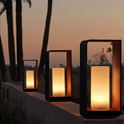 Modern Square Outdoor LED Light with Adjustable Colour Modes | Waterproof Solar and Wired Options for Stylish Illumination