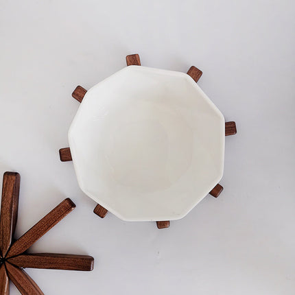 Walnut Wood Table Mat with Heat-Resistant Finish | Elegant Protection for Dining