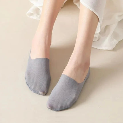 No Show Socks, 9 Colors, Breathable Low Cut Invisible Socks with Silicone Heel Grip for Sneakers, Loafers and Flats