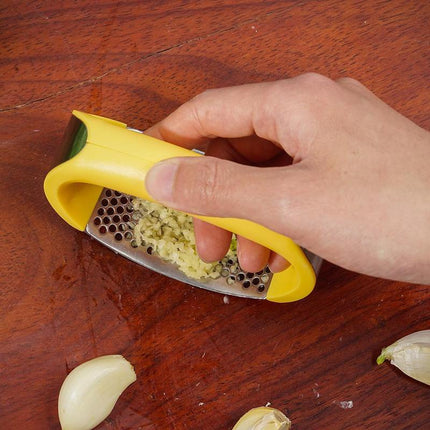 Garlic Press and Masher with Ergonomic Low Effort Design, Kitchen Garlic Crusher for Meal Prep
