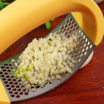 Garlic Press and Masher with Ergonomic Low Effort Design, Kitchen Garlic Crusher for Meal Prep