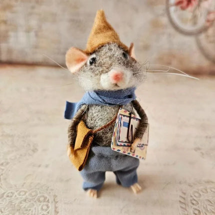 Needle Felted Mouse Figurine – image 16