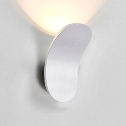 Modern Nordic Wall Lamp with Soft LED Lighting | Stylish Metal Fixture for Home Ambiance