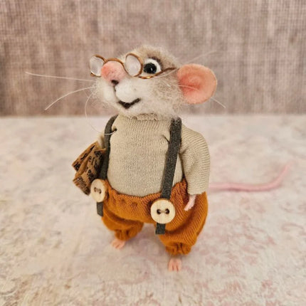Needle Felted Mouse Figurine – image 10