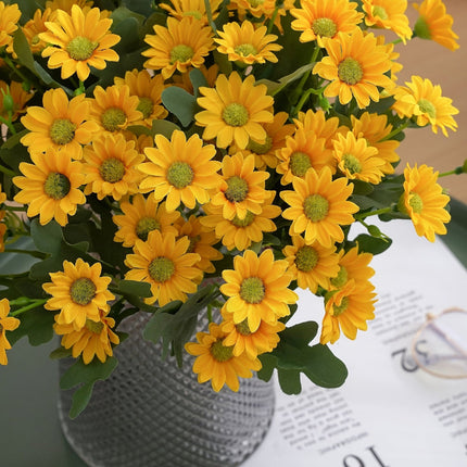 Artificial Daisy Bouquet Table Centerpiece for Home Decor | Cheerful Floral Arrangement for Special Occasions