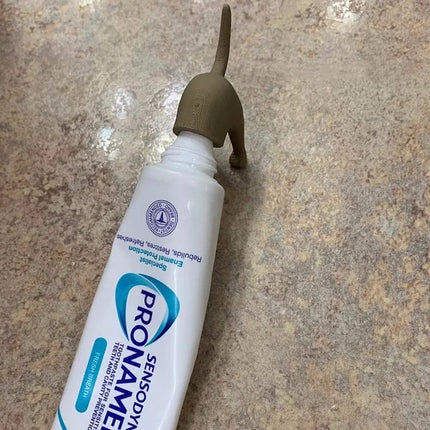 Pooping Puppy Toothpaste Topper, Funny Gag Gift