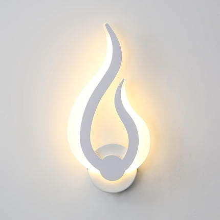 Flame-Shaped LED Wall Light with 10W Warm White Glow | Modern Acrylic Sconce for Elegant Ambient Illumination