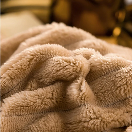Velvety Fleece Duvet Cover Set for Winter Comfort | Plush Bedspread with Easy Care Design