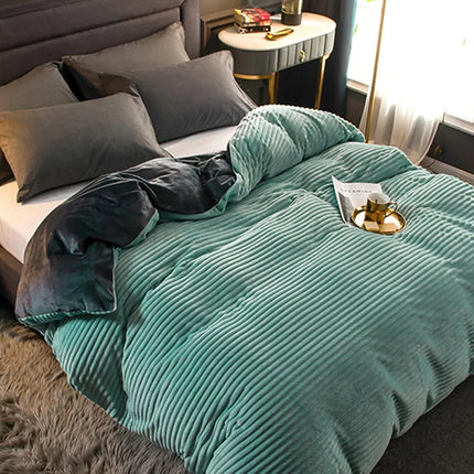 Velvety Fleece Duvet Cover Set for Winter Comfort | Plush Bedspread with Easy Care Design