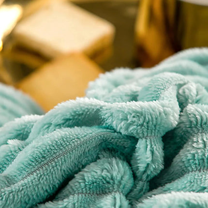 Velvety Fleece Duvet Cover Set for Winter Comfort | Plush Bedspread with Easy Care Design