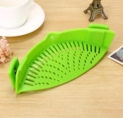 Clip On Pot Strainer, Snap On Colander for Pasta and Vegetables, Fits Most Pots and Pans, for Small Kitchens