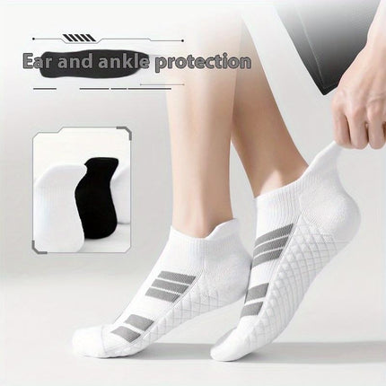 Moisture Wicking Socks, No Show Socks for Men and Women