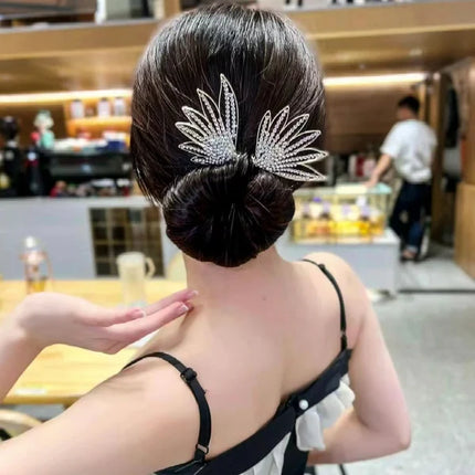 Hairbands, Hair Accessories and Hair Styling Tools in 16 Designs – image 9