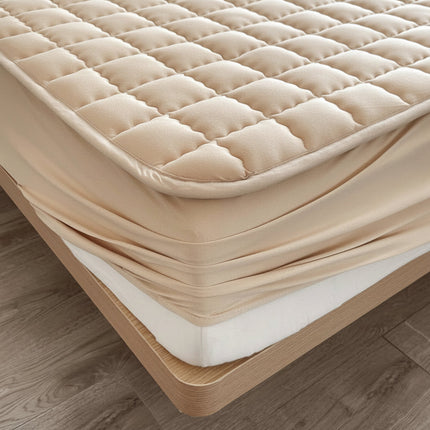 Waterproof Mattress Protector with Breathable Fabric for Comfortable Sleep | Hygienic Barrier Against Spills and Allergens