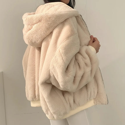 Shearling Lined Winter Jacket for Women with Zipper Closure | Lightweight Insulation for Everyday Comfort