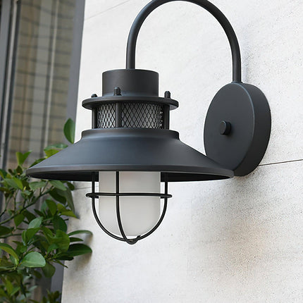 Industrial Outdoor Wall Lamp with Weather-Resistant Finish | Soft Ambient Light for Patios and Verandas