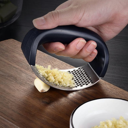 Stainless Steel Garlic Press with Ergonomic Handle | One-Handed Crushing for Fast and Clean Food Prep