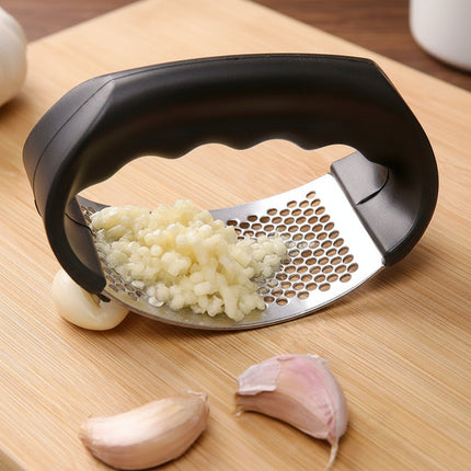 Stainless Steel Garlic Press with Ergonomic Handle | One-Handed Crushing for Fast and Clean Food Prep
