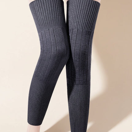 Warm Thermal Knee Pads for Cold Weather with Breathable Stretch Fabric | Ergonomic Support for Joint Protection