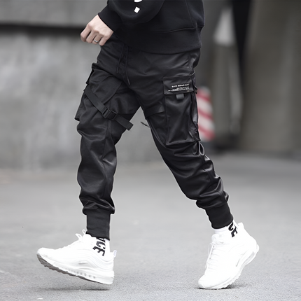 Durable Black Cargo Pants for Men with Adjustable Straps | Comfortable Urban Trousers with Multi-Pocket Storage