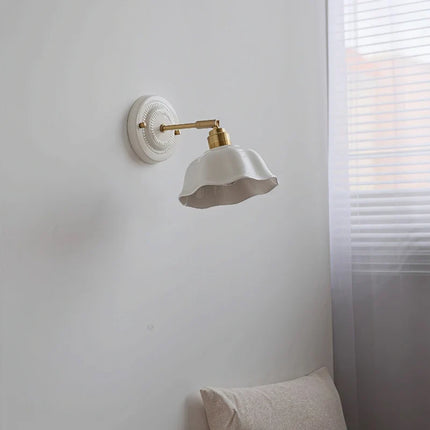 Nordic Cream Ceramic Wall Lamp with Flower-Shaped Shade | Vintage Elegance for Warm Ambient Lighting
