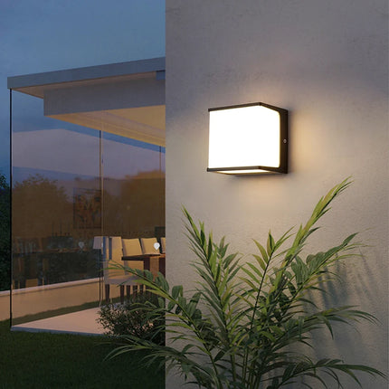 LED Outdoor Wall Light with IP65 Waterproof Rating | Sleek Modern Design for Safe Outdoor Illumination
