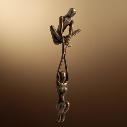 Romantic Resin Couple Sculpture for Home Decor | Modern Wall Art Celebrating Love and Connection