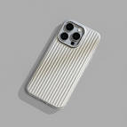 Silver / iPhone 13