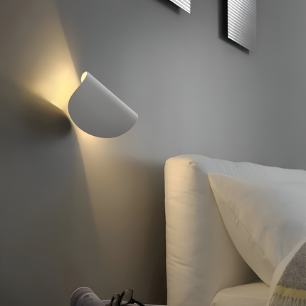 Adjustable LED Wall Light with Rotatable Design | Modern Metal Lamp for Cozy Indoor Lighting