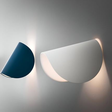 Adjustable LED Wall Light with Rotatable Design | Modern Metal Lamp for Cozy Indoor Lighting