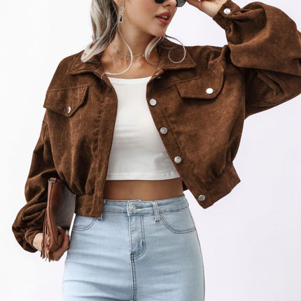 Cropped Casual Women's Jacket with Button Front Design | Stylish Layering for Everyday Outfits