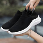 Black White / AU 4 / US 4 / EU 35