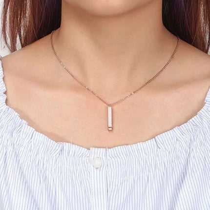 Heart Pendant Necklace with Elegant Design, Classic Everyday Jewelry and Thoughtful Gift for Evenings Out