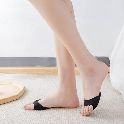 Invisible Gel Heel Cushion Pads, Skin Tone and Black, Soft Cushioned Shoe Inserts for Everyday Comfort and Long Days
