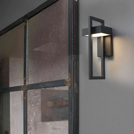 Modern Outdoor Wall Light with Integrated LED | Weather-Resistant Aluminium Fixture for Year-Round Illumination