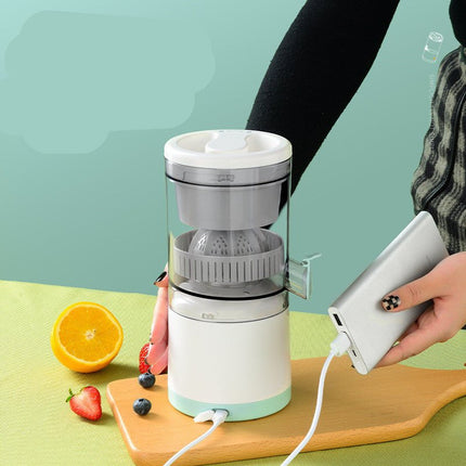 Portable Electric Juicer with USB Rechargeable Battery | Compact Design for Smoothies on the Go