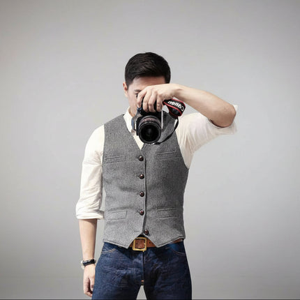 Men's Casual Vest with Sleeveless Design for Versatile Style | Ideal for Layering or Formal Occasions