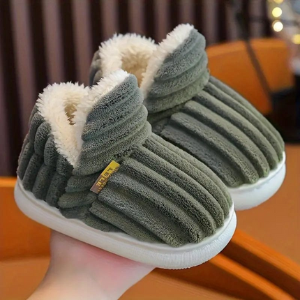 Plush Outdoor Slip-On Slippers with Anti-Slip Grip | Comfortable Footwear for Indoor and Outdoor Use