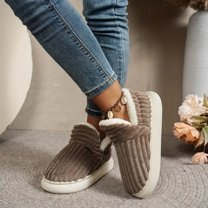 Plush Outdoor Slip-On Slippers with Anti-Slip Grip | Comfortable Footwear for Indoor and Outdoor Use