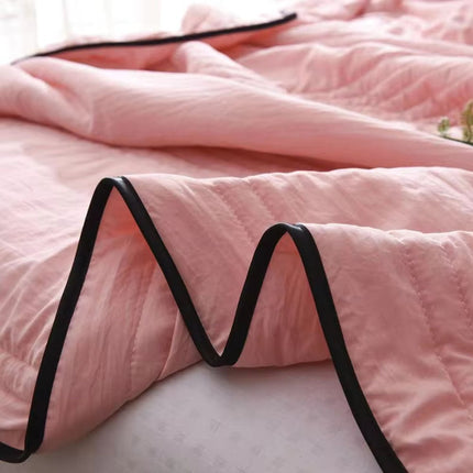 Cooling Blanket for Hot Sleepers with Soft Skin-Friendly Fabric | Refreshing Comfort for All-Season Use