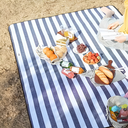 Waterproof Picnic Blanket with Portable Foldable Design | Spacious Outdoor Blanket for Comfort and Family Fun