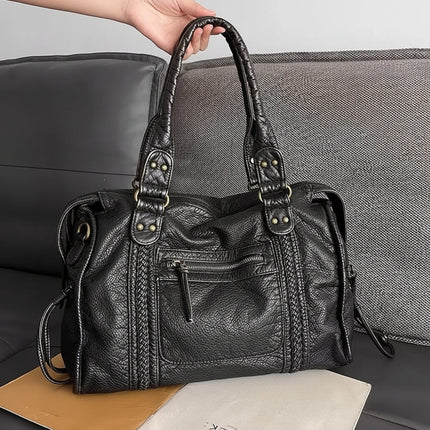 Retro Black Leather Handbag with Adjustable Strap | Spacious Design for Everyday Use and Organization